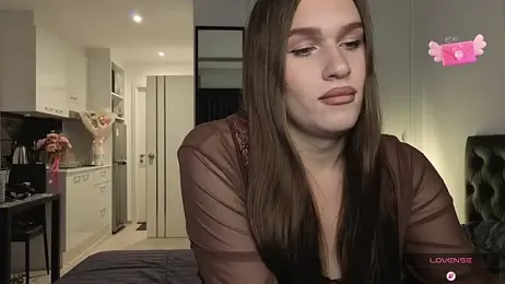 SophieTrner webcam stripchat model stream image