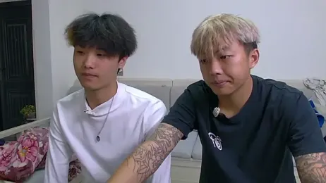 Chocolates-001 webcam model stream image