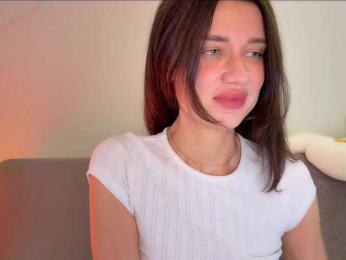 KiraLeo webcam model stream image