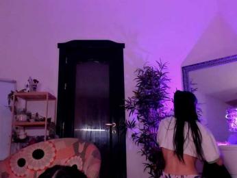 Cheerish webcam model stream image