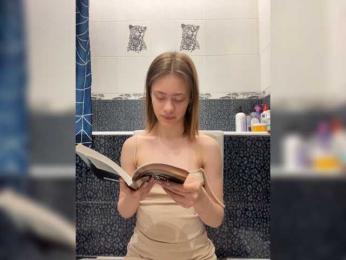 18YoungPussy18 webcam bongacams model stream image