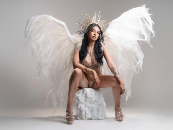 EmilyRussi webcam model stream image