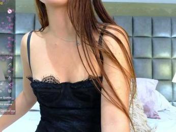 EmilyLux webcam model stream image