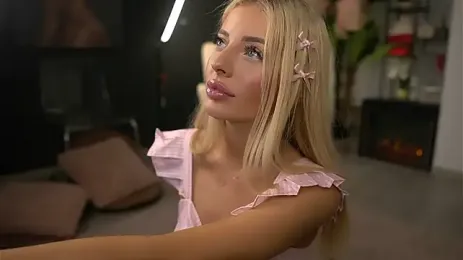 SerenaNoir webcam stripchat model stream image
