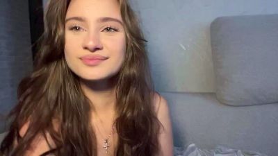 LilliOgden webcam model stream image