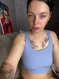 Lola_Hale webcam model stream image