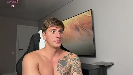 DaniHort webcam model stream image