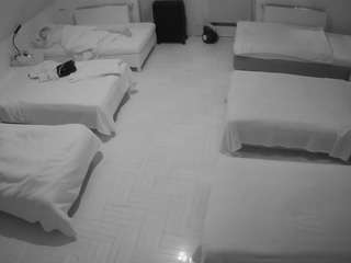 voyeurcam-julmodels-bed-6 webcam camsoda model stream image
