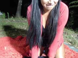 reina-mature webcam camsoda model stream image