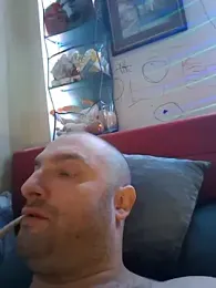 Zlyzloba21 webcam model stream image