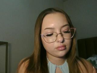 Lindsey Lu webcam model stream image