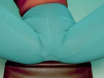 melania_browis webcam model stream image