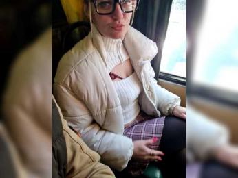 SweetCoople webcam bongacams model stream image