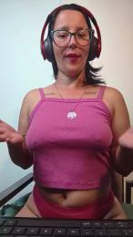 mahina84_ webcam model stream image