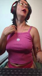 mahina84_ webcam model stream image