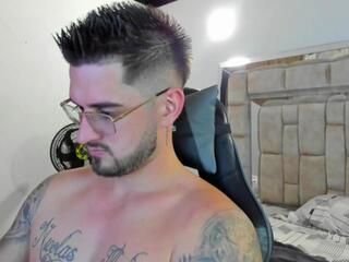 Ashton Muller webcam model stream image