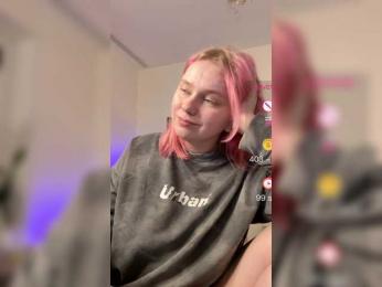 softifocus webcam bongacams model stream image