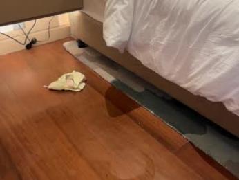 golden_alinee webcam chaturbate model stream image