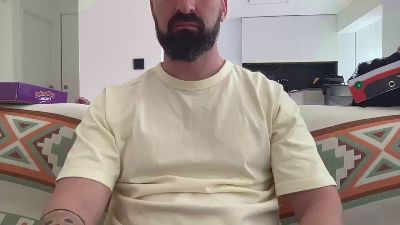 v1c70r1985 webcam model stream image