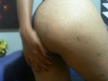 Lysah webcam model stream image