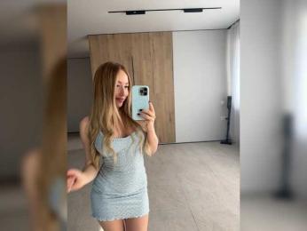 Chloee webcam bongacams model stream image