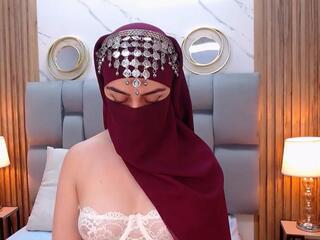 Aliah Manzur webcam model stream image