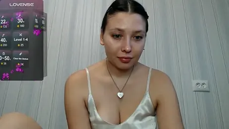 your__gena webcam model stream image