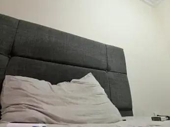 laynufff webcam model stream image