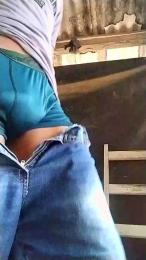 Alisonjuenendun webcam model stream image