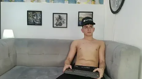KING_OFF_BOYS webcam model stream image