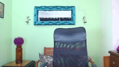 RichardWithe_ webcam model stream image