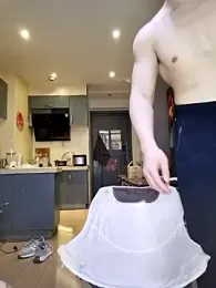 day-18 webcam model stream image