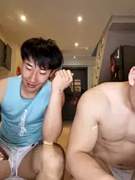 day-18 webcam model stream image