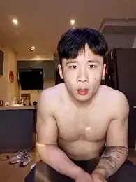 day-18 webcam model stream image