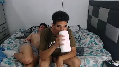 apoloandhansel webcam stripchat model stream image