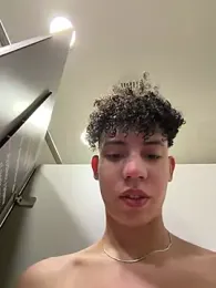yoursexyjose webcam stripchat model stream image