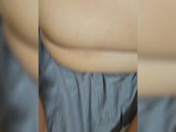 HelloKitty1921 webcam model stream image