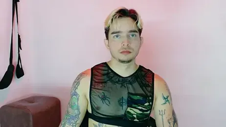 AliceandMax webcam model stream image