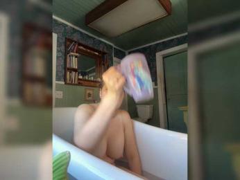 JulietteLatte81 webcam model stream image