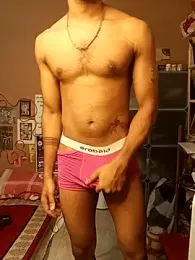 Yk_physique webcam model stream image