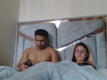 alexvsluisa webcam model stream image