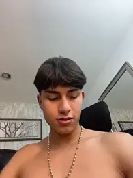 Lander_Cruz webcam stripchat model stream image