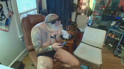 WeKnowOurWorth webcam model stream image