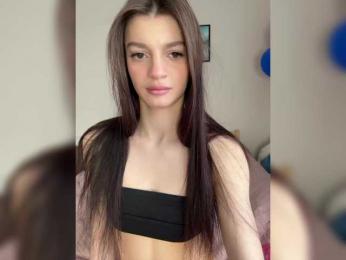 shottup webcam model stream image