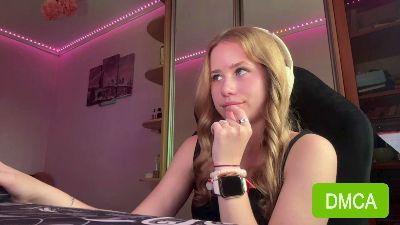 ReikoStamnos webcam model stream image