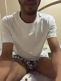 Yassir-xxxl webcam stripchat model stream image