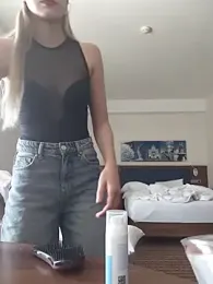 caressyourself webcam stripchat model stream image