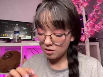 maru_chan_ webcam model stream image