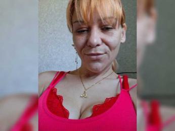 Krisred webcam model stream image