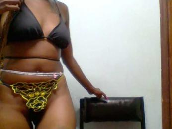 Sweet-loves webcam bongacams model stream image